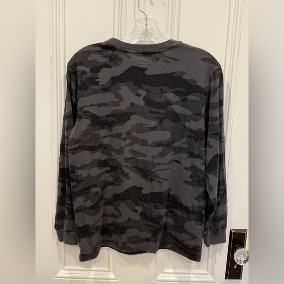 Old Navy Youth Camouflage Long Sleeve Thermal Shirt - Size XL - Picture 2 of 3
